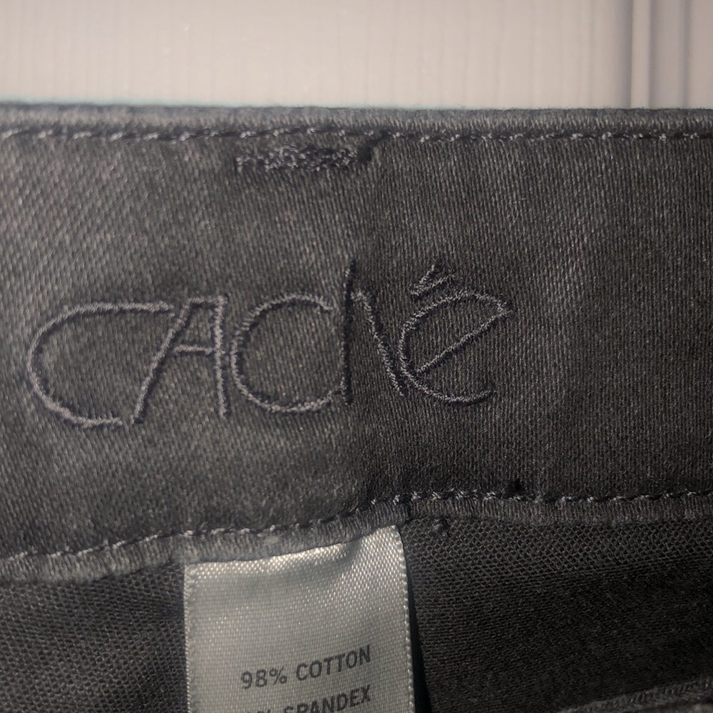 Cache Jeans - Picture 4 of 8
